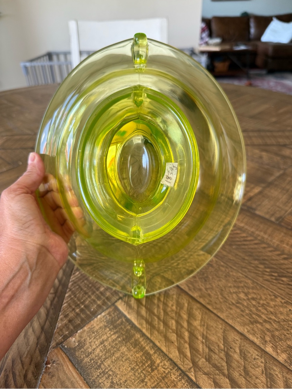 Vintage Imperial Glass
Company vaseline (uranium)
glass bowl - Picture 3 of 11
